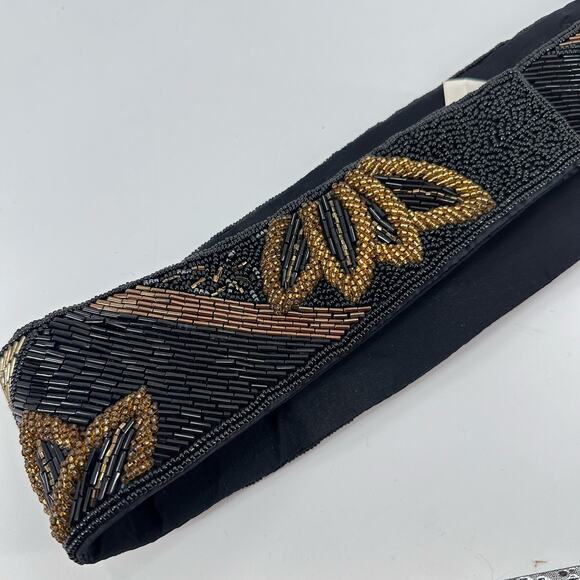Crown Pacific Beaded Belt Hook Look Black Gold Metallic Size Medium‎ - Picture 6 of 10